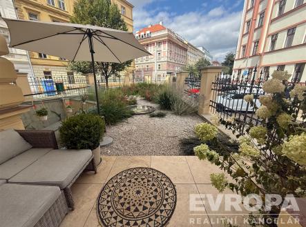 Pronájem bytu, 2+kk, 64 m²