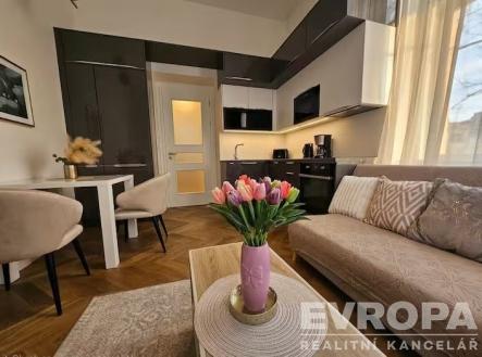 Pronájem bytu, 2+kk, 38 m²