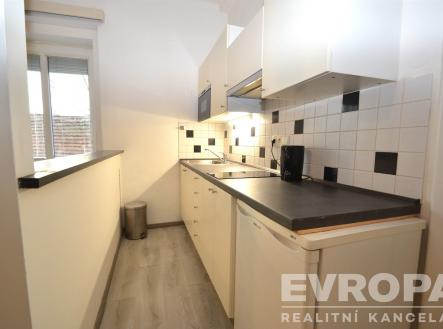 Pronájem bytu, 1+kk, 34 m²