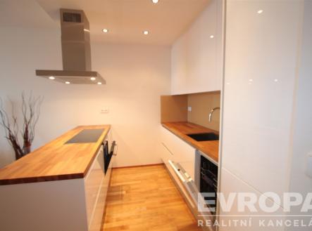 Pronájem bytu, 2+kk, 57 m²