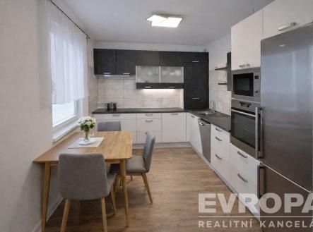 Prodej bytu, 3+1, 68 m²