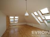 Pronájem bytu, 4+kk, 140 m²