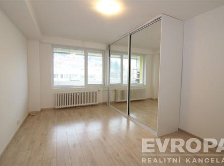 Pronájem bytu, 2+1, 60 m²