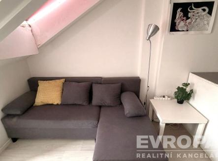 Pronájem bytu, 2+kk, 49 m²