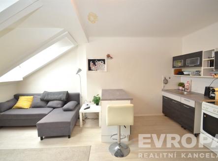 Pronájem bytu, 2+kk, 49 m²