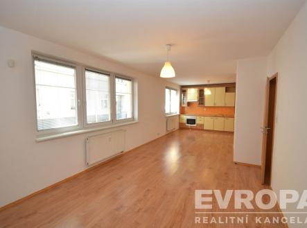 Pronájem bytu, 2+kk, 73 m²