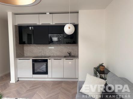 Pronájem bytu, 2+kk, 44 m²