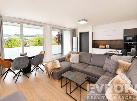 Pronájem bytu, 3+kk, 81 m²