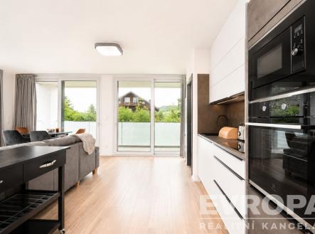 Pronájem bytu, 3+kk, 81 m²