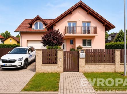 Pronájem domu/vily, 200 m²