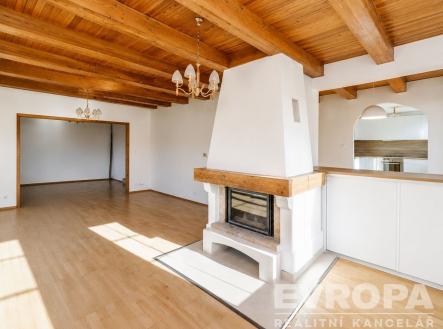 Pronájem domu/vily, 350 m²
