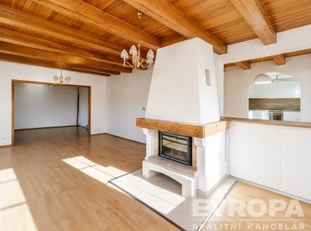 Pronájem domu/vily, 350 m²