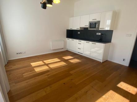 Pronájem bytu, 1+kk, 32 m²