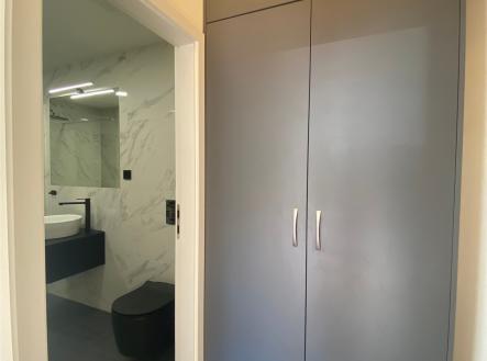 Pronájem bytu, 1+kk, 32 m²