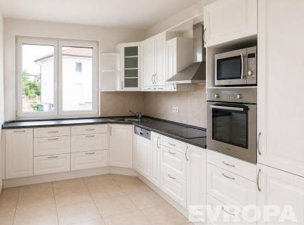 Pronájem domu/vily, 334 m²