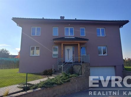 Pronájem domu/vily, 350 m²