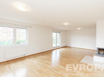 Pronájem domu/vily, 350 m²