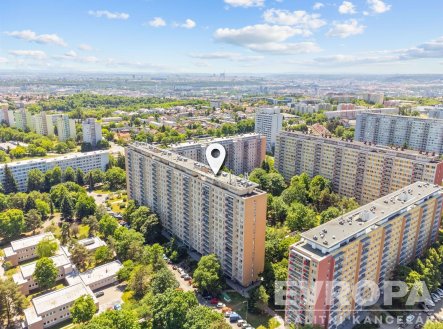 Prodej bytu 2+1 s lodžií / Praha 8, ul. Chabařovická