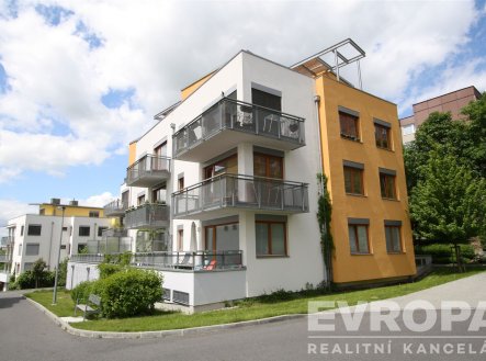Pronájem bytu, 2+kk, 64 m²