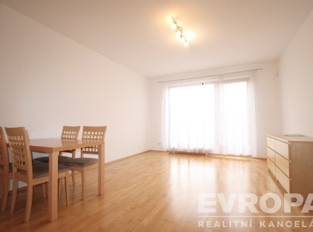 Pronájem bytu, 2+kk, 64 m²