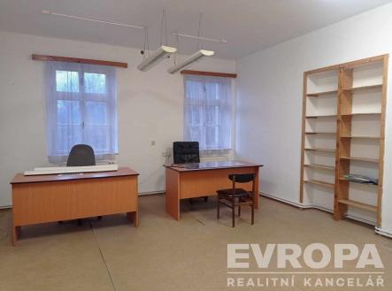 Pronájem výrobní prostor, 300 m²