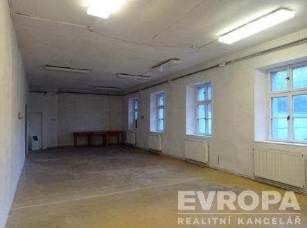Pronájem výrobní prostory, 300 m²