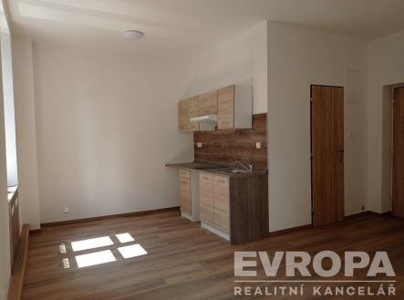 Pronájem bytu, 1+kk, 34 m²