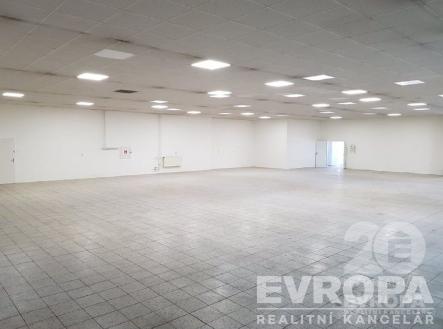 Pronájem - obchodní prostor, 665 m²