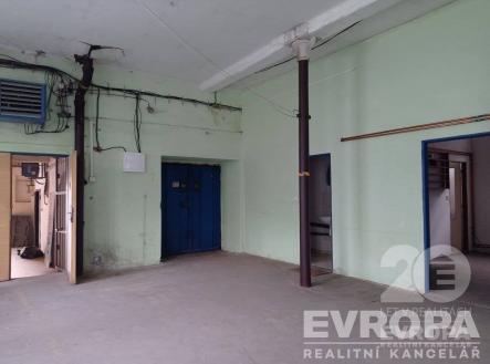 Pronájem výrobní prostor, 220 m²