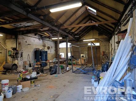 Pronájem výrobní prostor, 290 m²