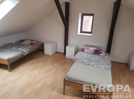 Pronájem nájemního domu, 436 m²