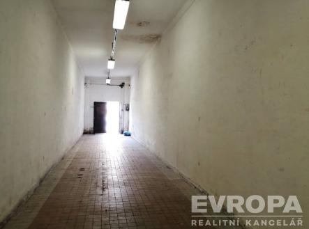 Pronájem skladovací prostor, 120 m²