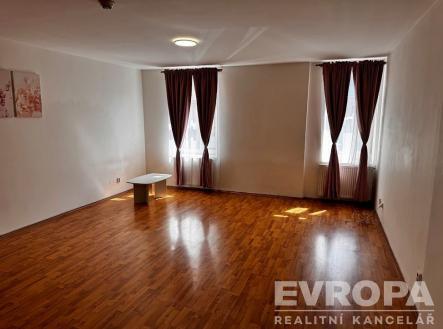 Pronájem bytu, 1+kk, 38 m²