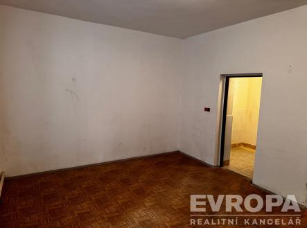 Pronájem bytu, 1+kk, 35 m²