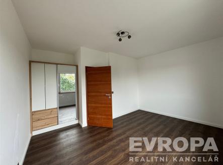 Pronájem bytu, 4+kk, 122 m²