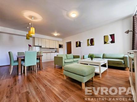 Pronájem bytu, 2+kk, 68 m²