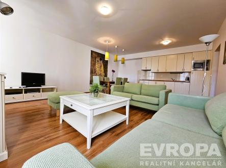 Pronájem bytu, 2+kk, 68 m²