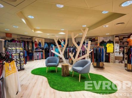 Pronájem obchodní prostor, 132 m²