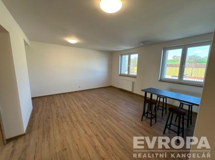 Pronájem bytu, 3+kk, 72 m²