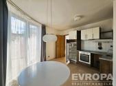 Pronájem bytu, atypický, 66 m²