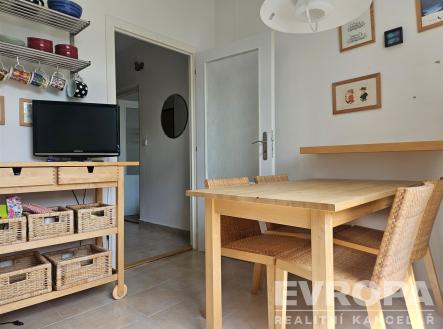 Pronájem bytu, 1+1, 43 m²