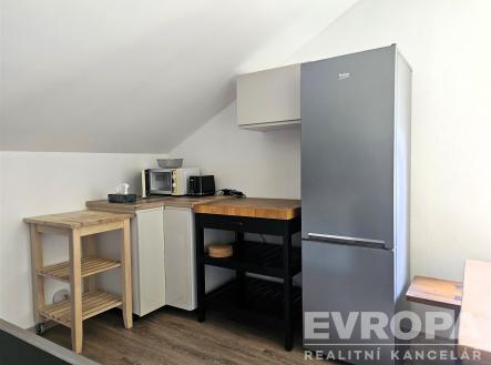 Pronájem bytu, 3+1, 70 m²