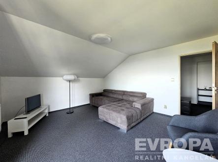 Pronájem bytu, 3+1, 70 m²