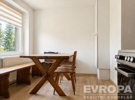 Pronájem bytu, 3+1, 70 m²