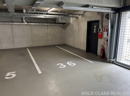 Prostorné garážové stání v Rezidenci Písková, Praha 4 - Modřany, ul. Písková