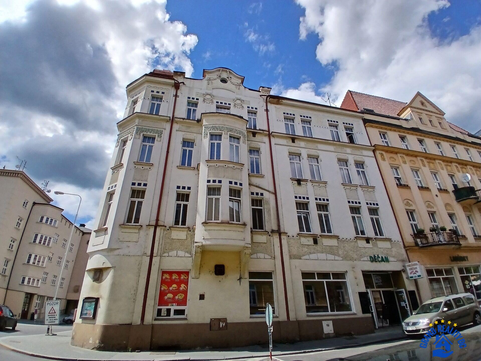Prodej dvou bytových domů s nebytovými prostory, Ruská Děčín