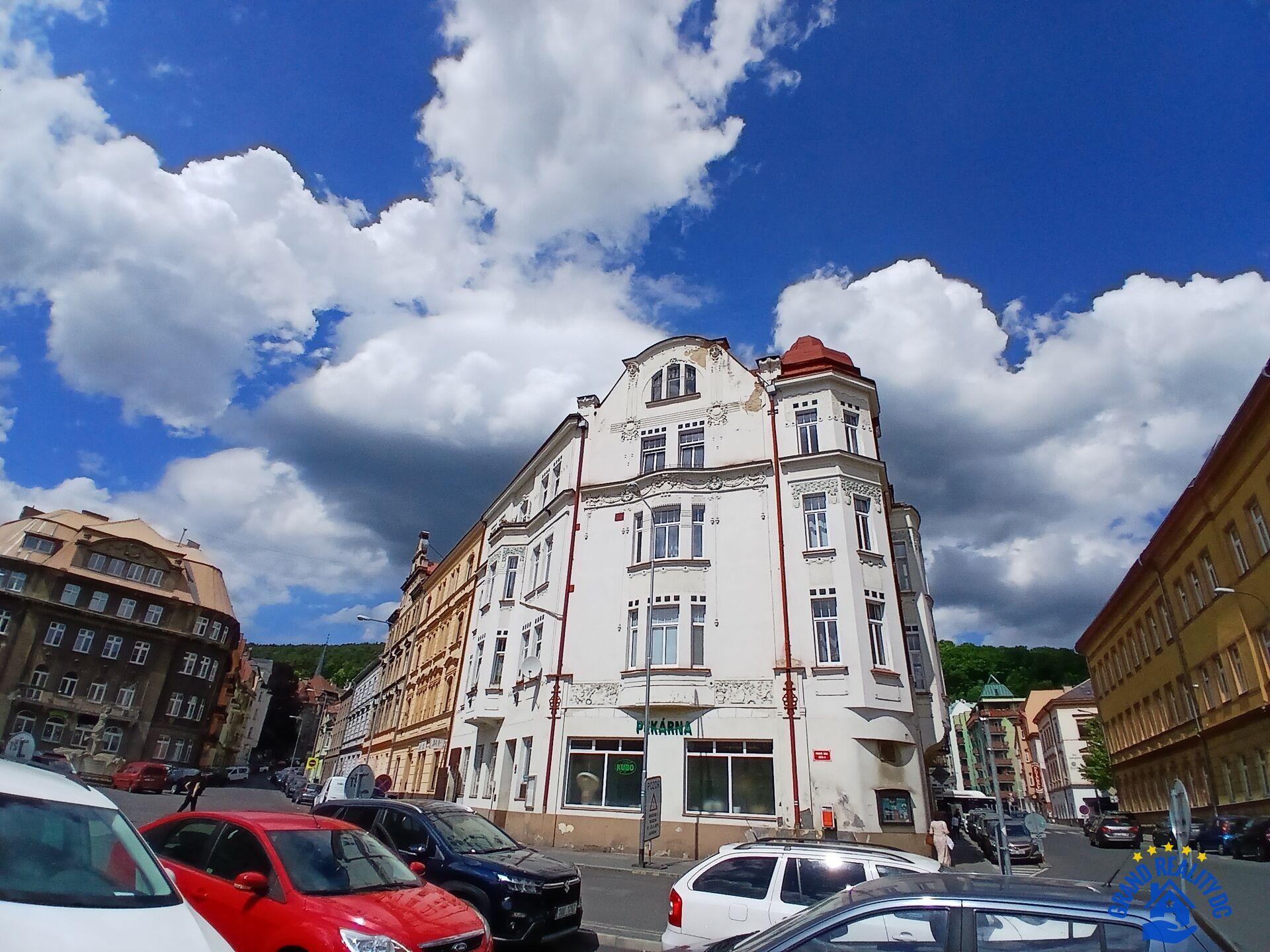 Prodej dvou bytových domů s nebytovými prostory, Ruská Děčín