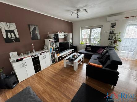 Prodej bytu, 2+kk, 77 m²