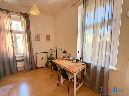 Pronájem bytu, 2+kk, 39 m²