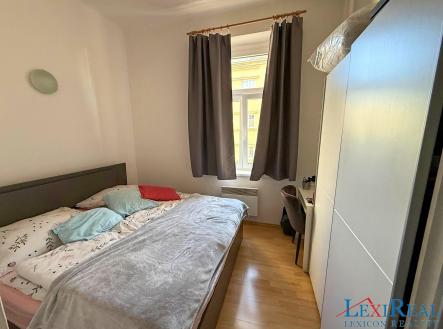 Pronájem bytu, 2+kk, 39 m²